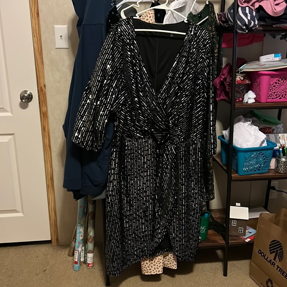 Lane Bryant dress, size 26…… brand new with tags